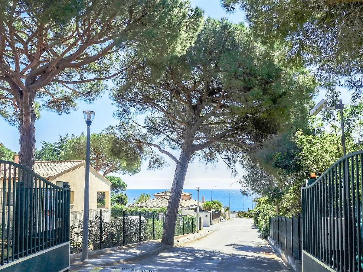 Apartment Les Coteaux De La Nartelle-27 By Interhome Sainte-Maxime 0*,  Francie